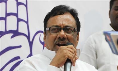 யார்.. யார்... யாரோ... அவர் யாரோ? கொடியேற்றுவதும் யாரோ?